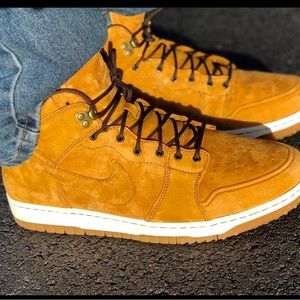 #Nike Dunk "Wheat" Comfort Sneaker Bootz